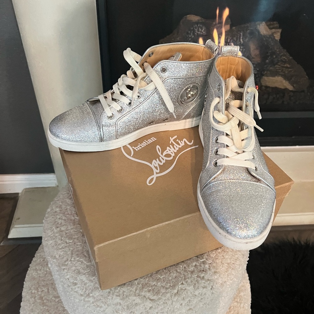 Authentic Gently used women red bottoms